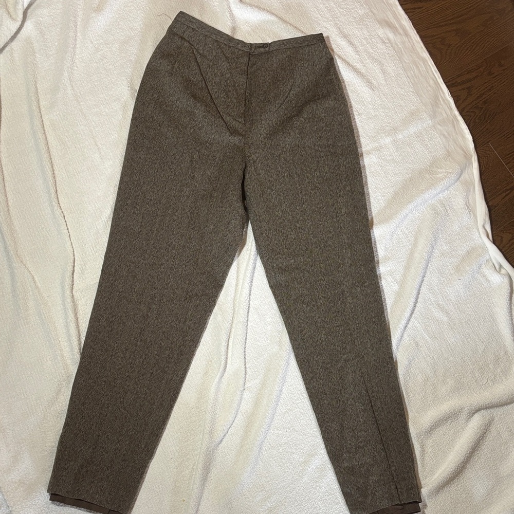 Stylish Women's Brown Trousers 100% wool with removable lining